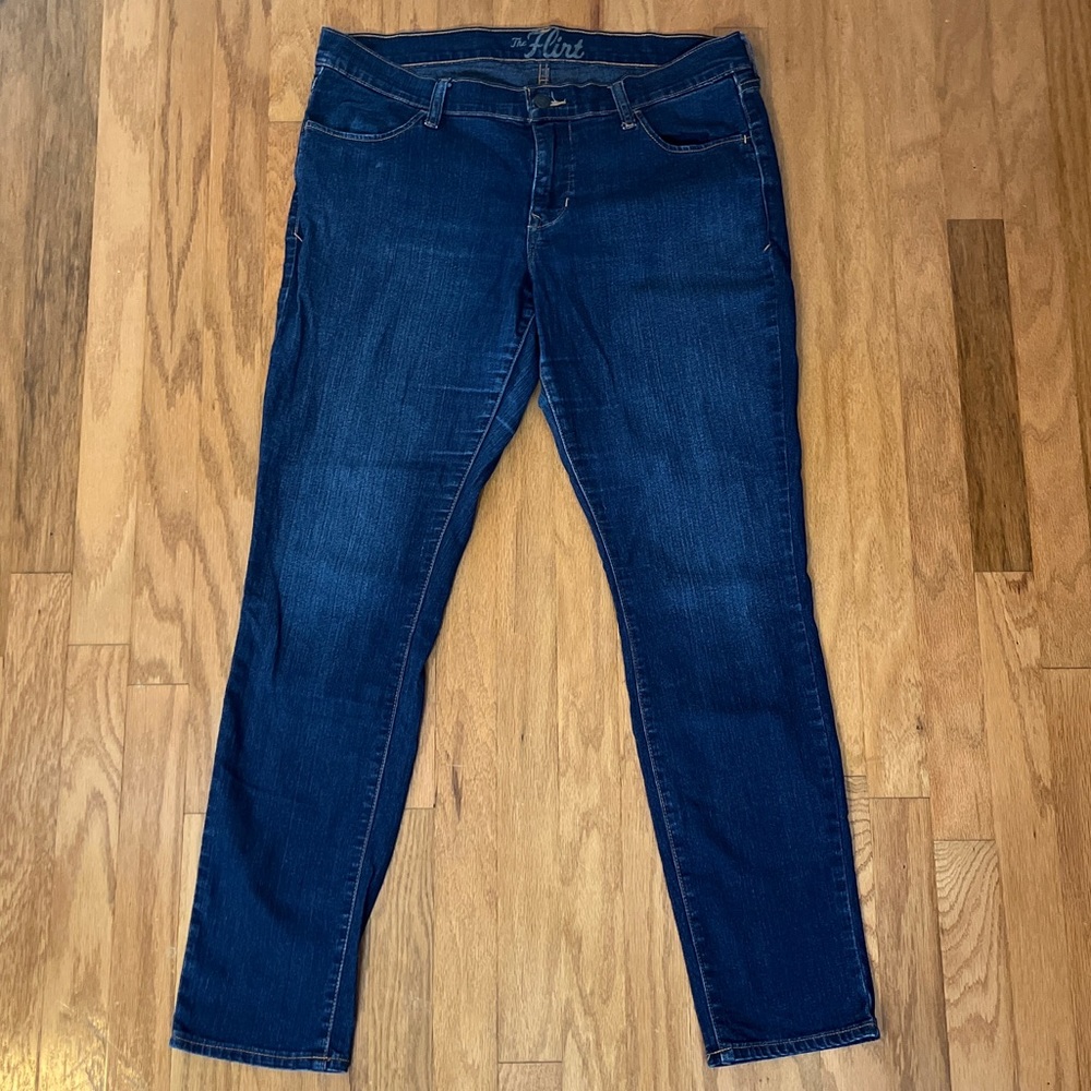 Old Navy Size 12 Dark Wash Flirt Skinny Jeans